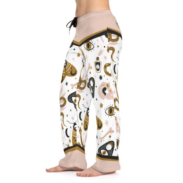 Halloween Magic with Third Eye Concept - GIFTZ For Your Loved Ones