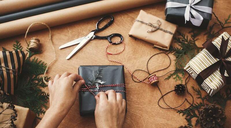 Top 10 Personalized Gift Ideas in 2025 for Every Occasion - GIFTZ For Your Loved Ones