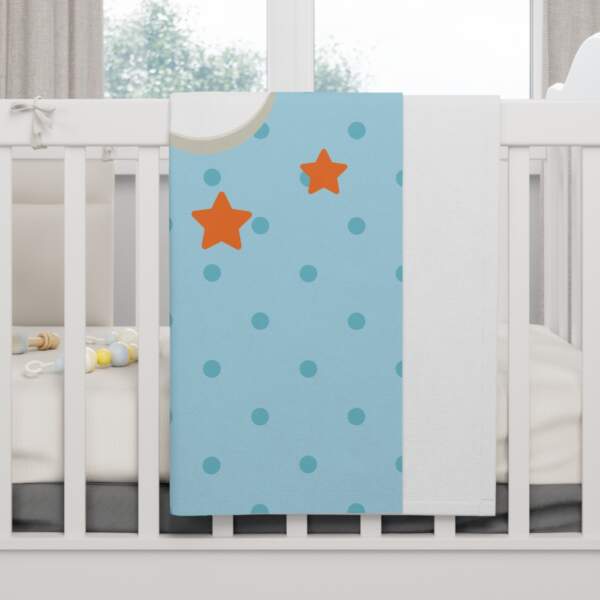 10307434830961607739_2048.jpeg Cozy Baby Fleece Blanket with Cute Shoe Design - GIFTZ For Your Loved Ones