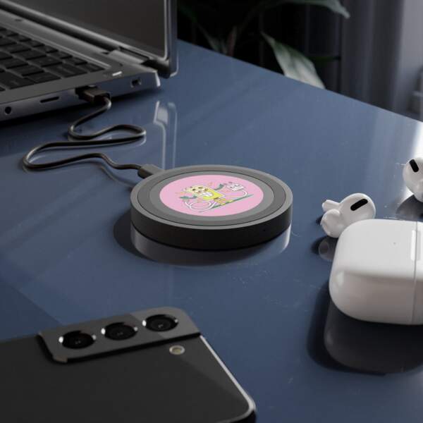 Playful Wireless Charging Pad for Kids & Teens - Quake Design - GIFTZ For Your Loved Ones
