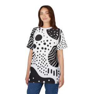 Abstract Black & White Pattern Tee — All-Over Print Graphic T-Shirt - GIFTZ For Your Loved Ones