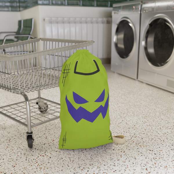 Halloween Jack-O'-Lantern Laundry Bag — Green Trick-or-Treat Storage - GIFTZ For Your Loved Ones