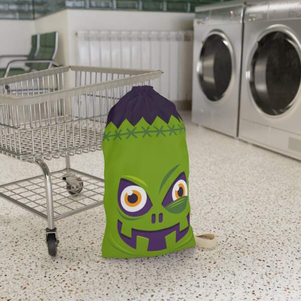 Halloween Monster Laundry Bag - Green Spooky Drawstring Wash Pouch - GIFTZ For your Loved ones